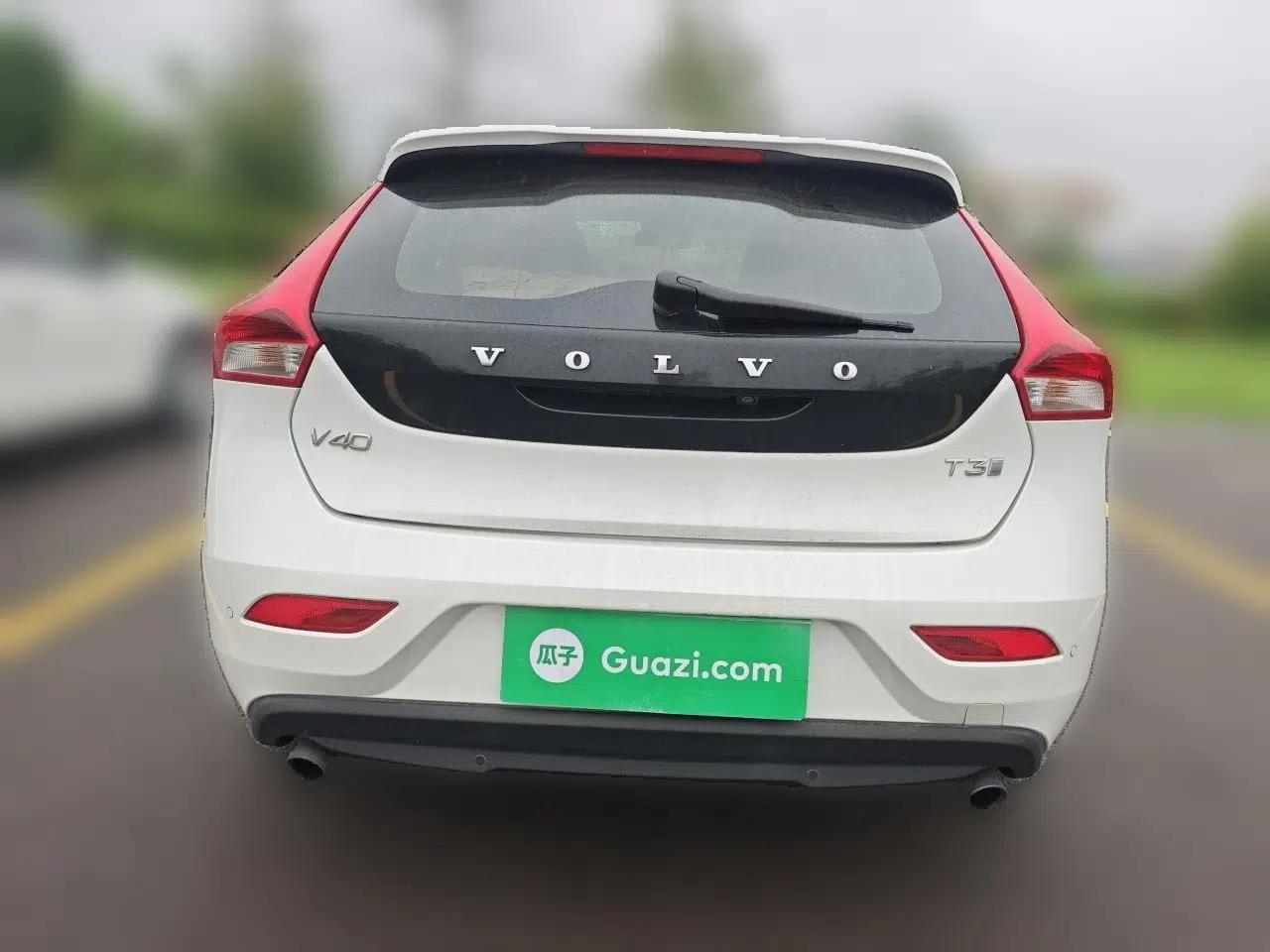 Volvo V40 2017 T3 Zhiya Edition — миниатюра 5