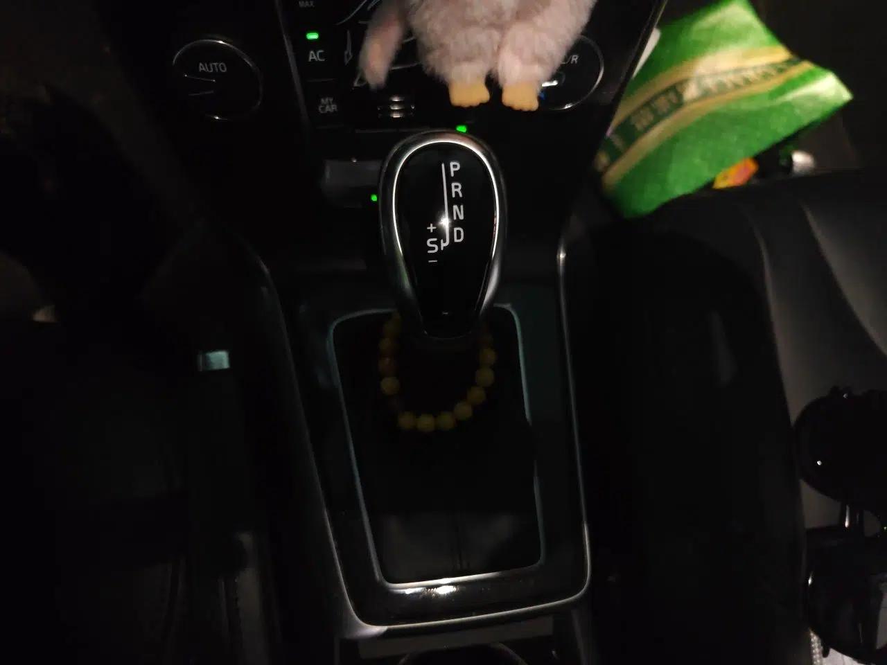 Volvo V40 2018 T3 Zhiyi Edition — миниатюра 14
