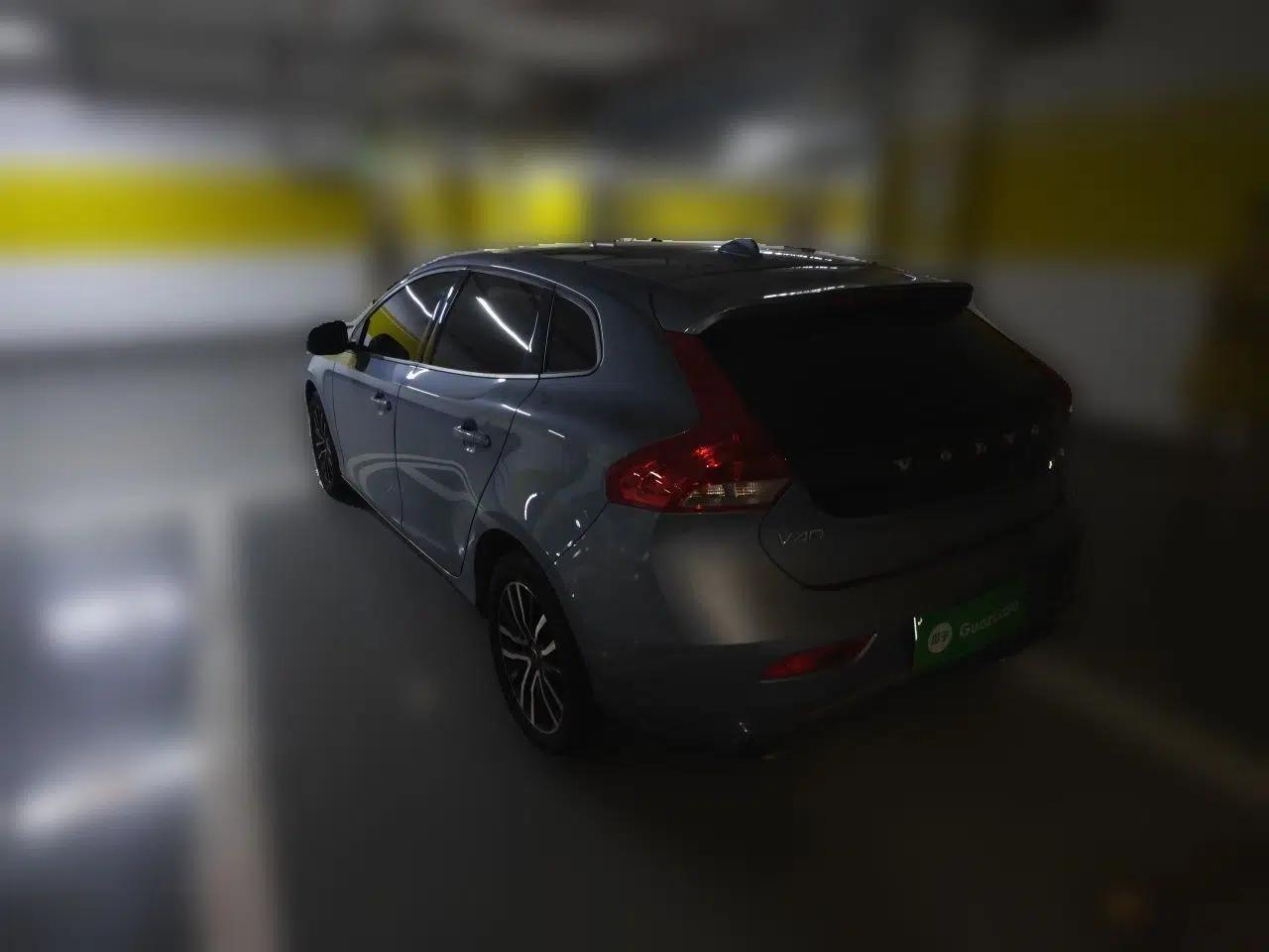 Volvo V40 2018 T3 Zhiyi Edition — миниатюра 4