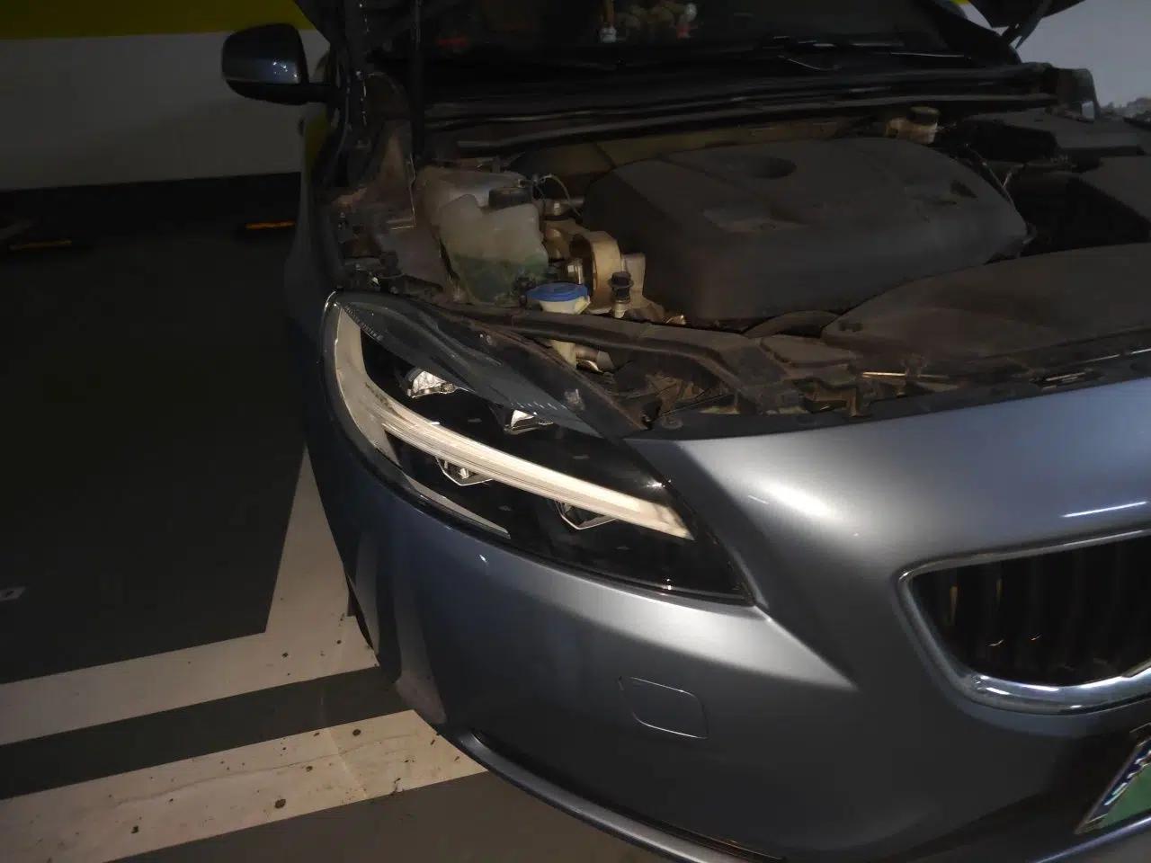 Volvo V40 2018 T3 Zhiyi Edition — миниатюра 7