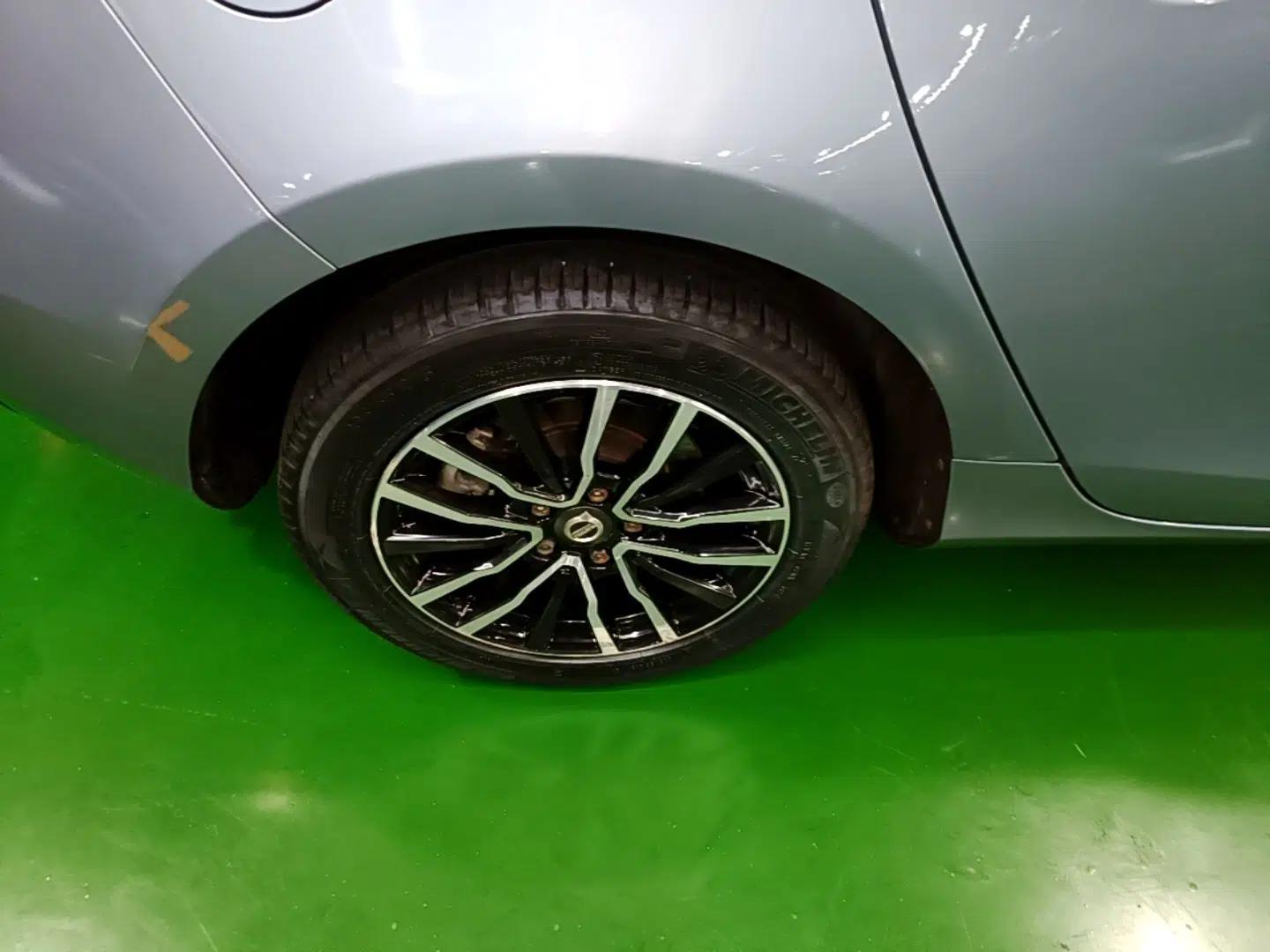 Volvo V40 2019 T3 Zhiyi Edition — миниатюра 11