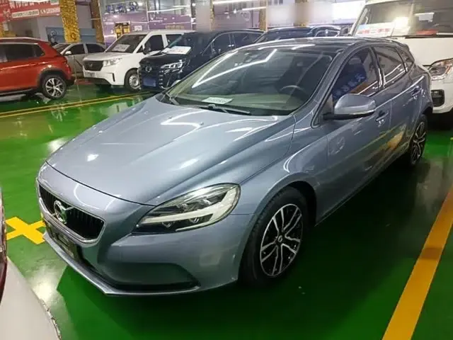 Volvo V40 2019 T3 Zhiyi Edition