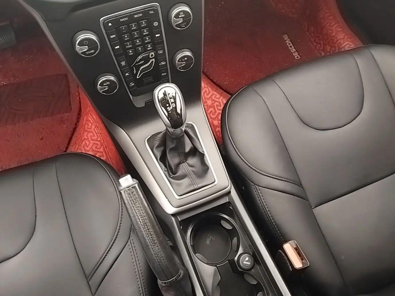 Volvo V40 2017 T3 Smart Edition — миниатюра 16