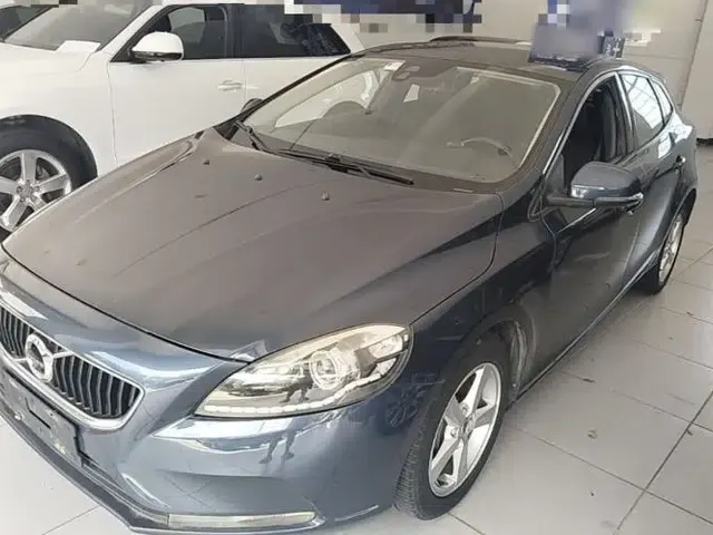Volvo V40 2017 T3 Smart Edition