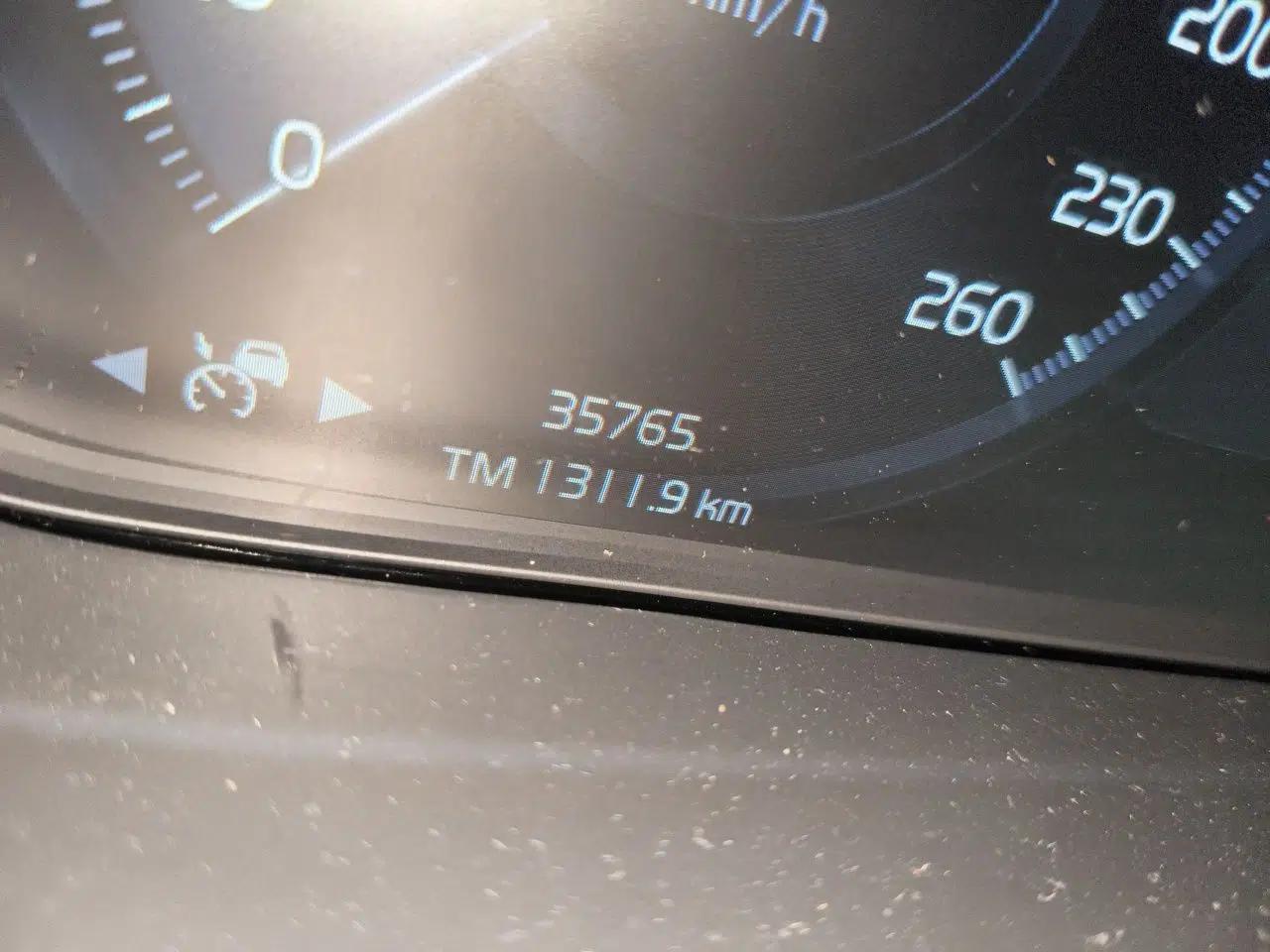 Volvo XC40 2022 T4 Four-Wheel Drive Smart & Dynamic Sport Edition — миниатюра 12