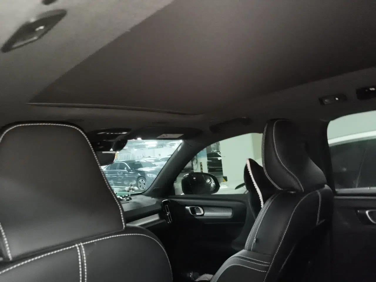 Volvo XC40 2022 T4 Four-Wheel Drive Smart & Dynamic Sport Edition — миниатюра 18