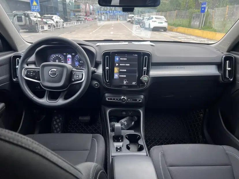 Volvo XC40 2022 T4 Four-Wheel Drive Smart & Stylish Edition — миниатюра 12