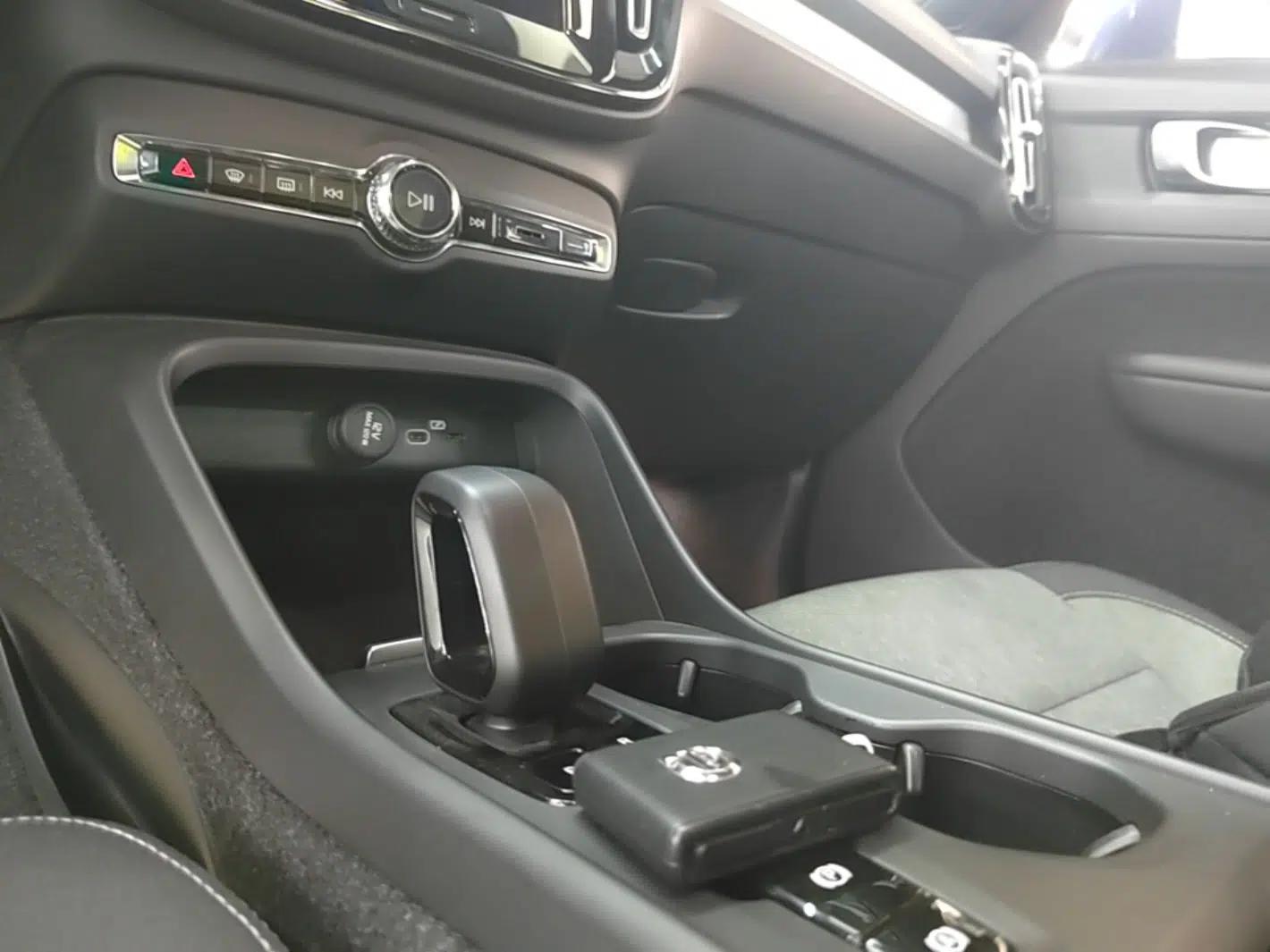 Volvo XC40 2023 B3 Smart & Stylish Edition — миниатюра 21