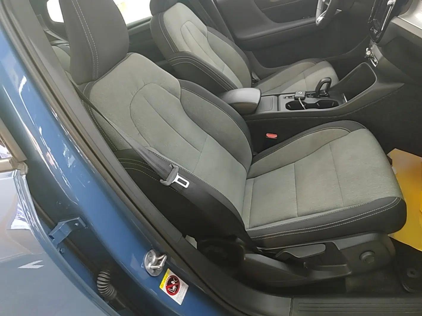 Volvo XC40 2023 B3 Smart & Stylish Edition — миниатюра 24