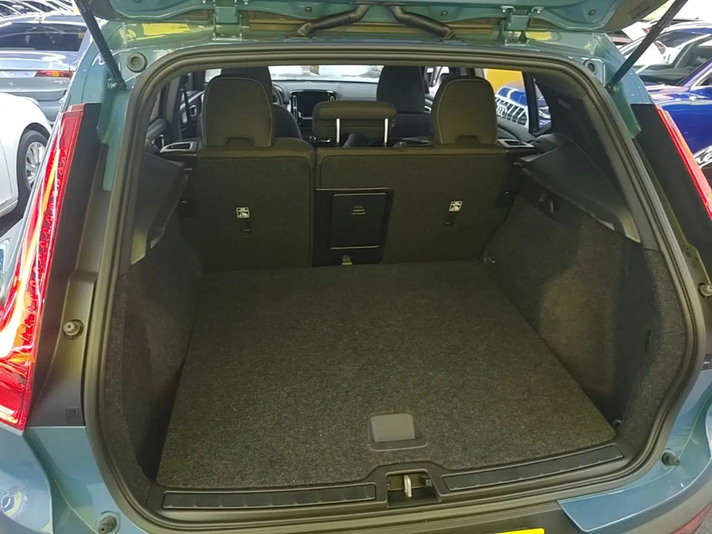 Volvo XC40 2023 B3 Smart & Stylish Edition — миниатюра 27