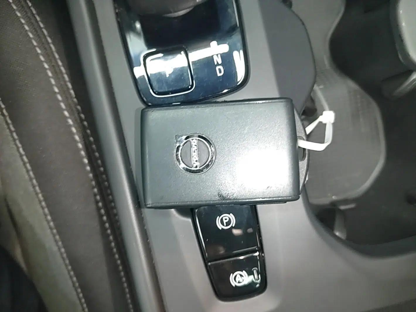 Volvo XC40 2023 B3 Smart & Stylish Edition — миниатюра 28