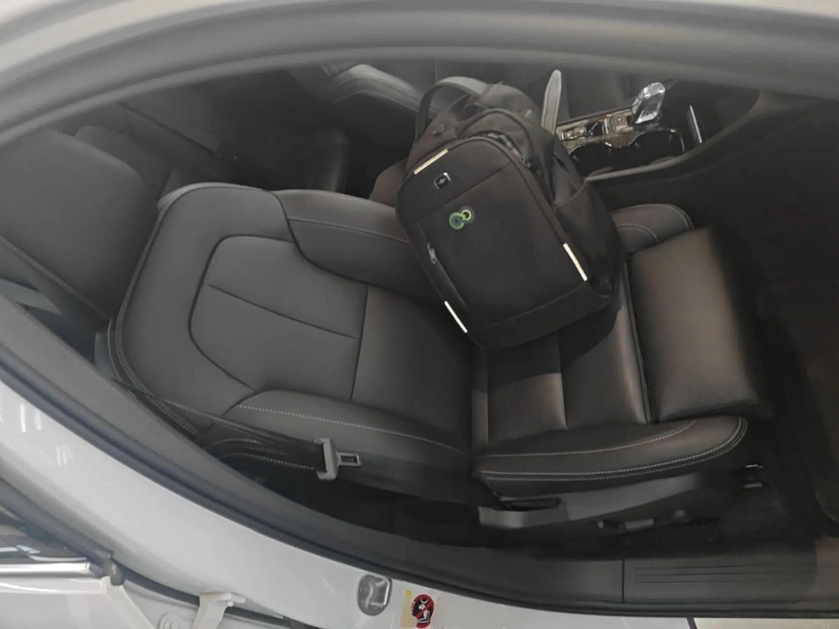 Volvo XC40 2024 B4 4x4 Smart Luxury Edition — миниатюра 19