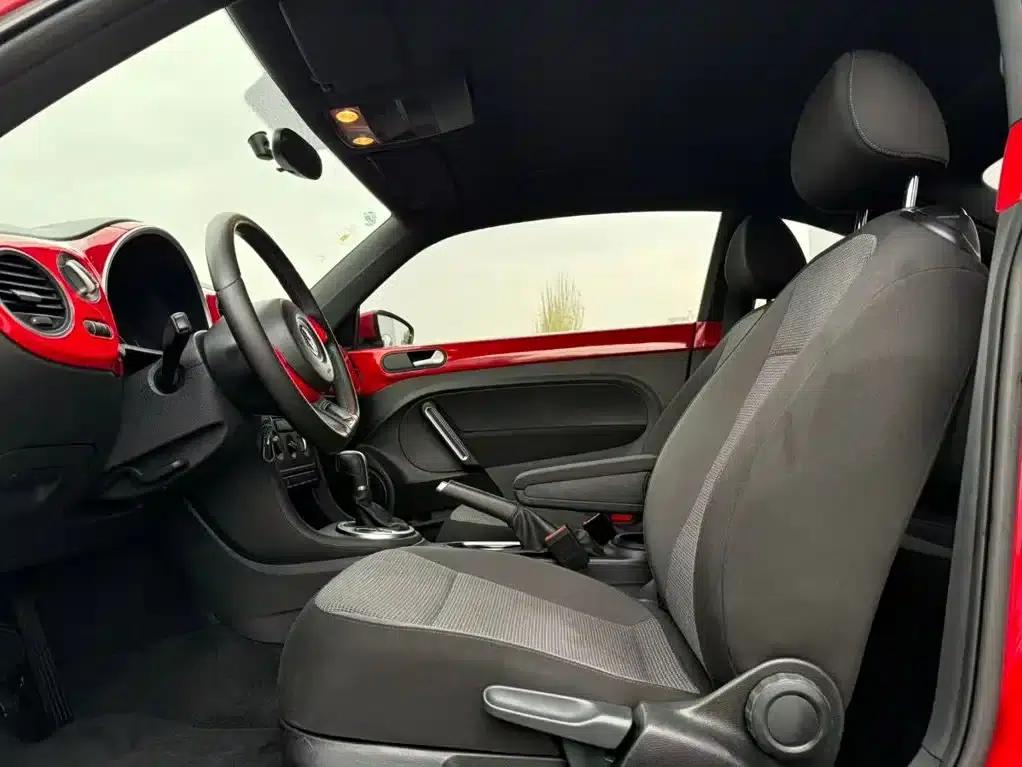 2016 Volkswagen Beetle 180TSI Club Edition — миниатюра 4
