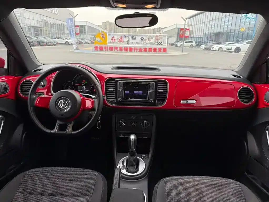 2016 Volkswagen Beetle 180TSI Club Edition — миниатюра 5