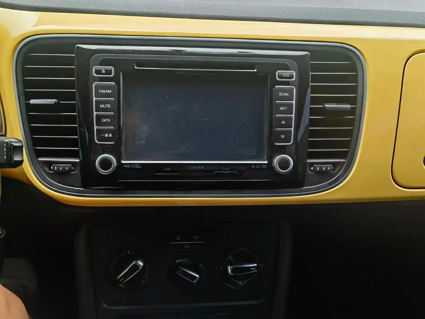 2013 Volkswagen Beetle 1.2TSI Fashion Edition — миниатюра 10