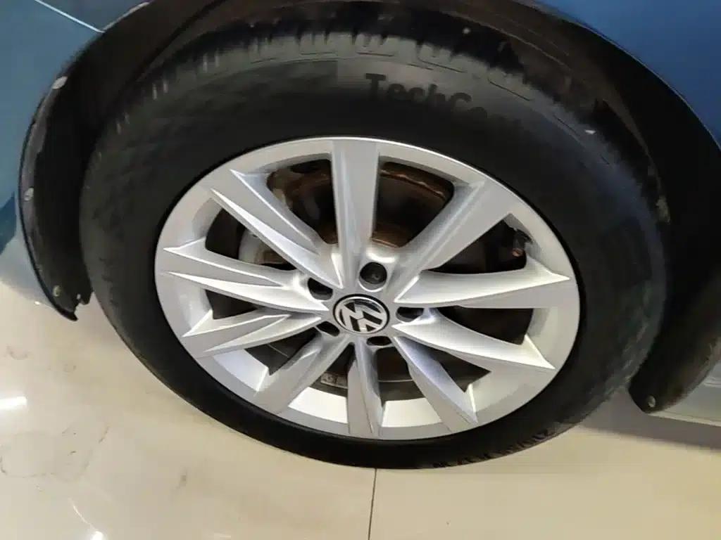 2017 Volkswagen Beetle 180TSI Comfort Edition — миниатюра 23