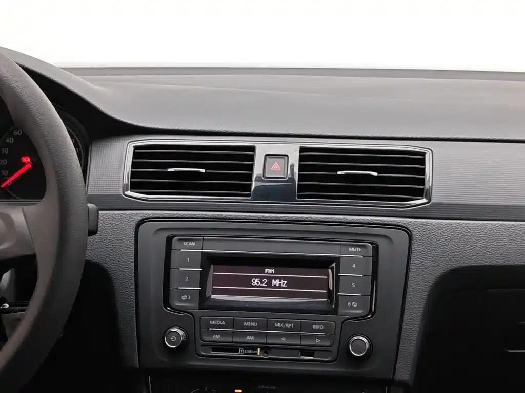 Santana 2019 1.5L Manual Fashion Edition (National VI Emission Standard) — миниатюра 12
