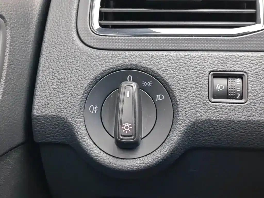 Santana 2019 1.5L Manual Fashion Edition (National VI Emission Standard) — миниатюра 21
