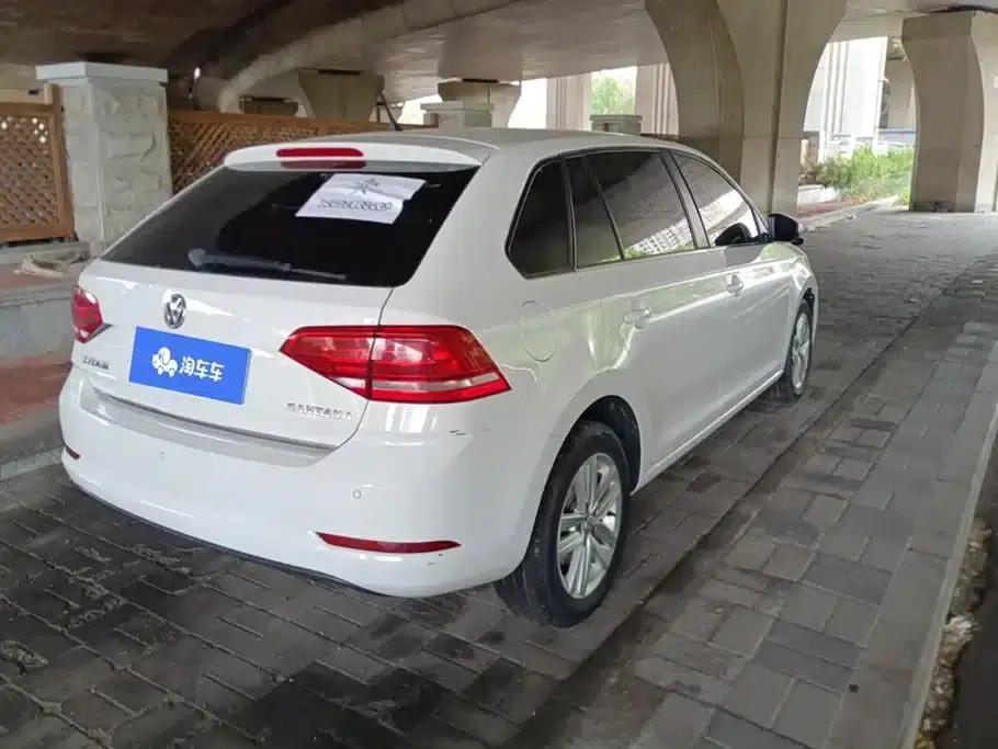 Santana 2015 Gran Lavida 1.6L Manual Comfort Model — миниатюра 3
