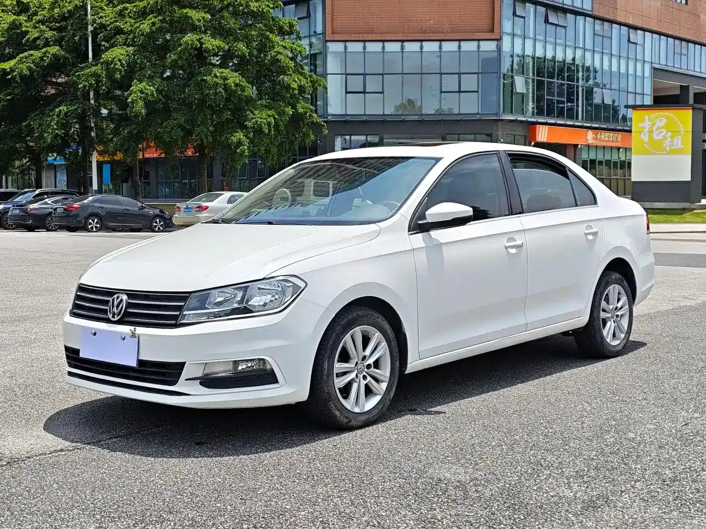 Santana 2016 1.6L Automatic Comfort Edition — миниатюра 1