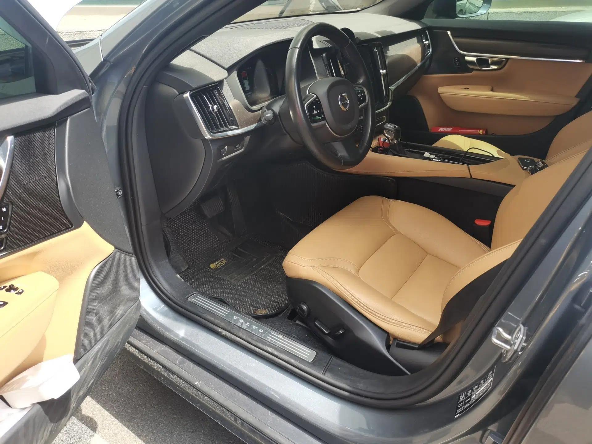 Volvo V90 2020 Cross Country T5 AWD Smart Range Edition — миниатюра 16