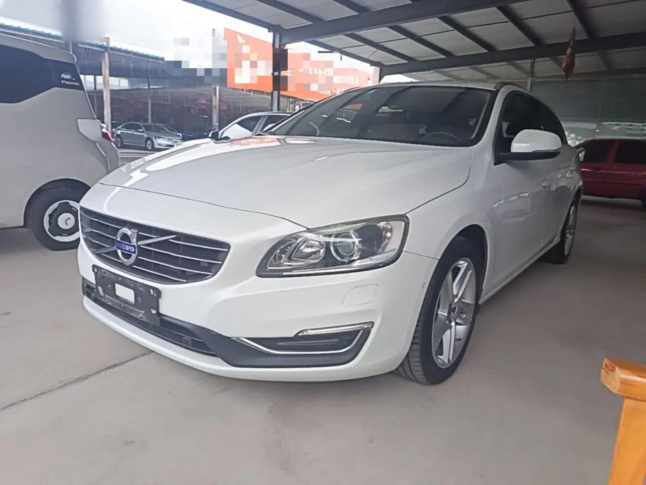 Volvo V60 2015 T5 Zhiya Edition — миниатюра 1