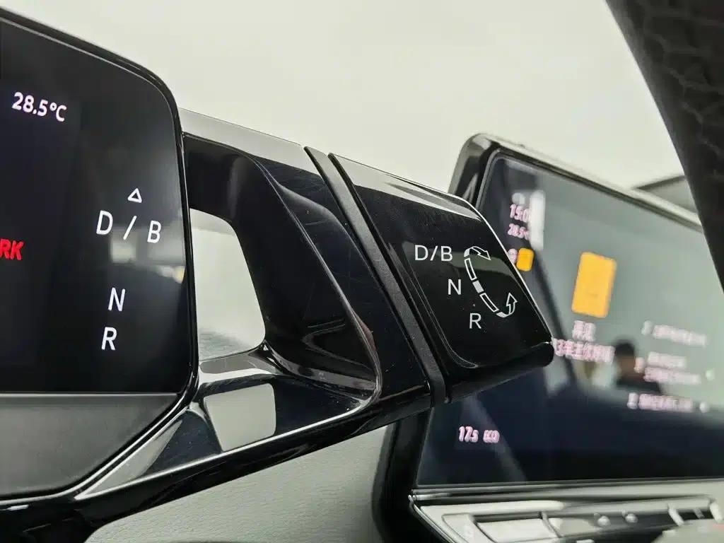 Volkswagen ID.3 2024 Outstanding Edition — миниатюра 13