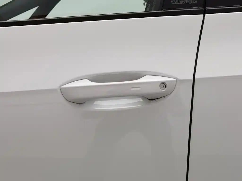Volkswagen ID.3 2024 Outstanding Edition — миниатюра 18