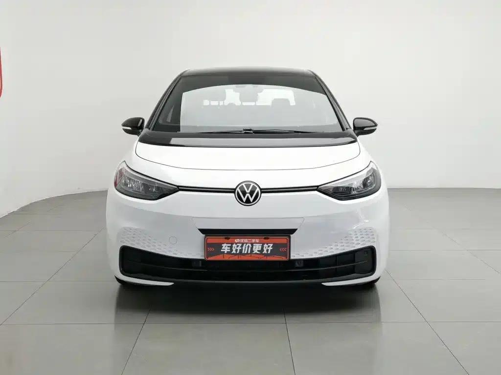 Volkswagen ID.3 2024 Outstanding Edition — миниатюра 3
