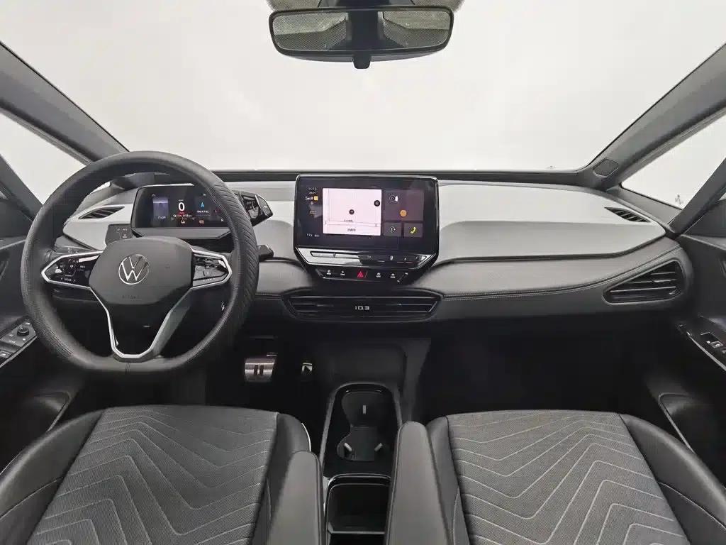 Volkswagen ID.3 2024 Outstanding Edition — миниатюра 5