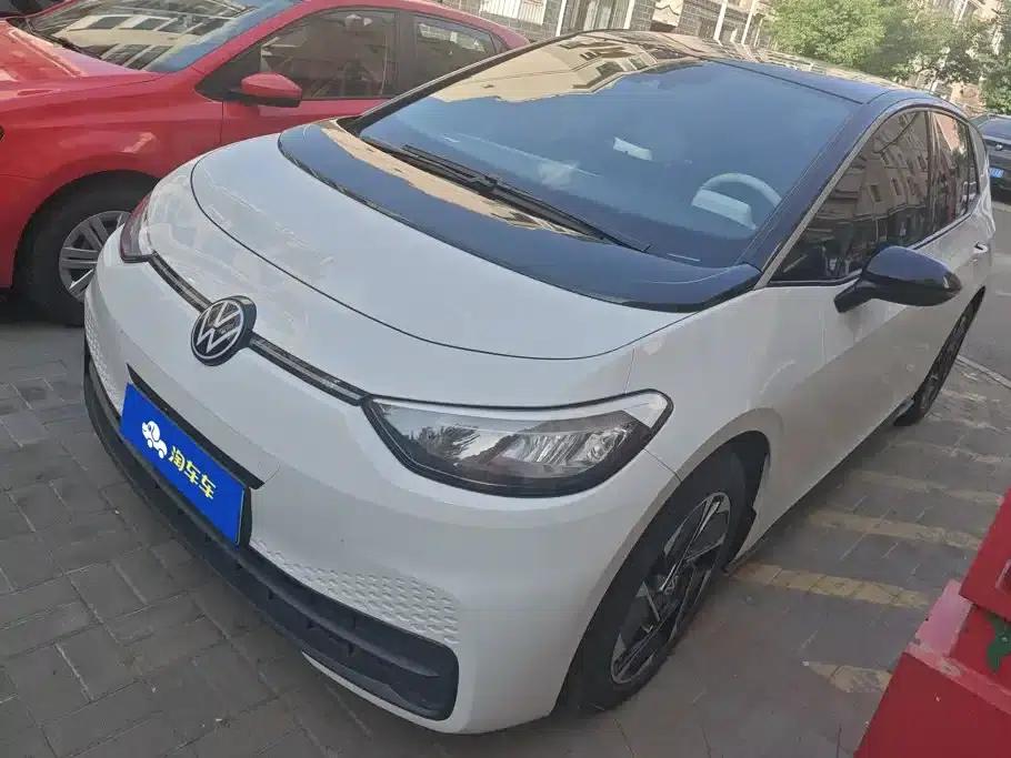 Volkswagen ID.3 2025 Smart Edition with Outstanding Oxygen — миниатюра 1