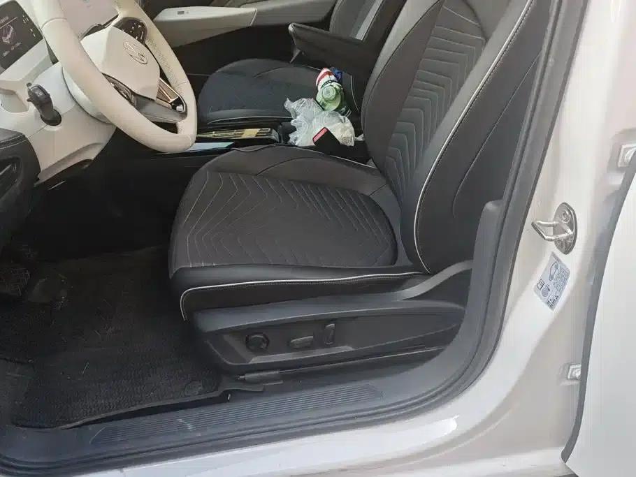 Volkswagen ID.3 2025 Smart Edition with Outstanding Oxygen — миниатюра 9