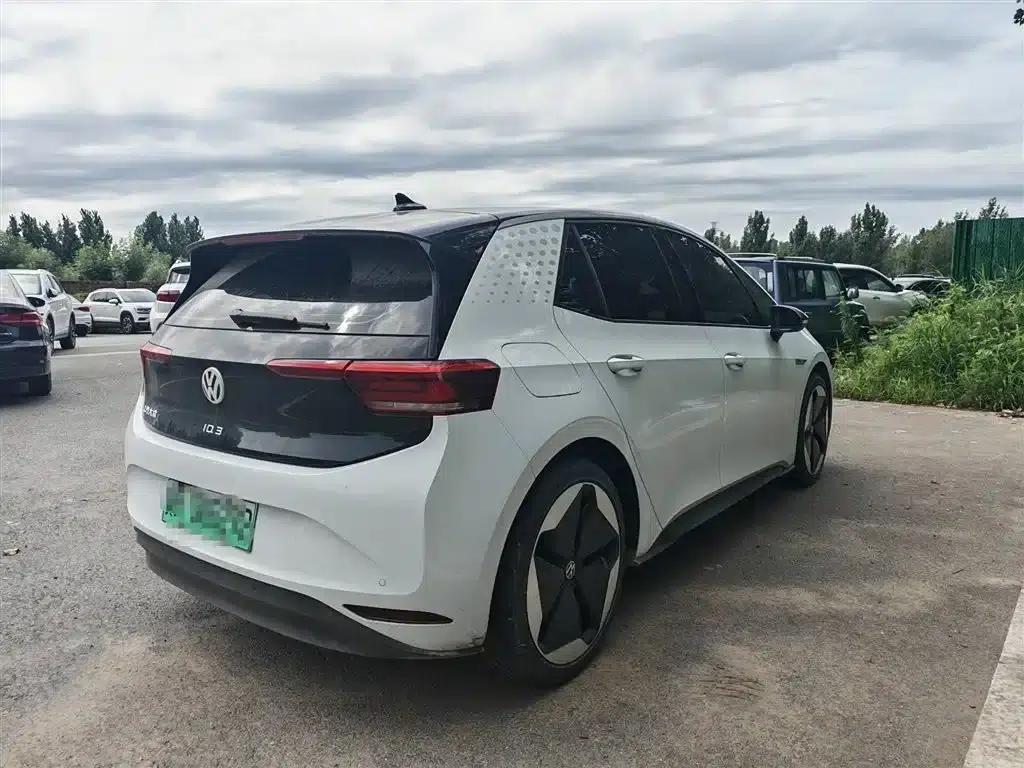 Volkswagen ID.3 2023 Upgraded Pure Smart Edition — миниатюра 4