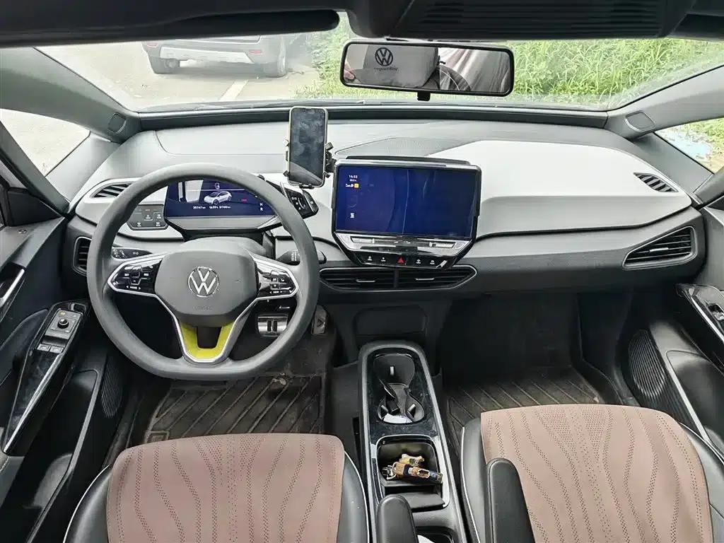 Volkswagen ID.3 2023 Upgraded Pure Smart Edition — миниатюра 8