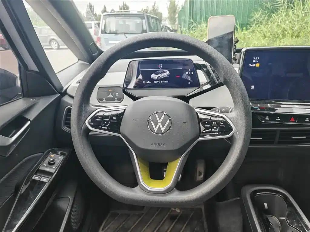 Volkswagen ID.3 2023 Upgraded Pure Smart Edition — миниатюра 9