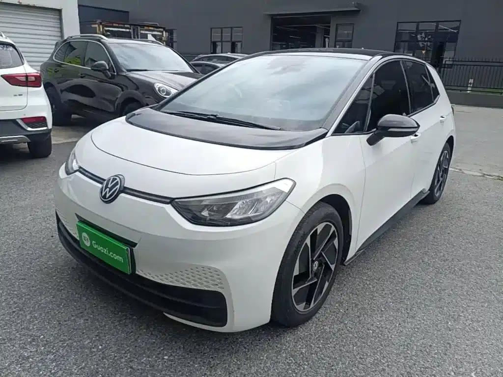 Volkswagen ID.3 2024 Outstanding Edition — миниатюра 1