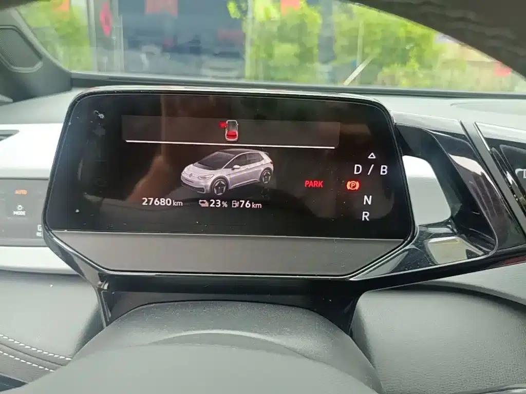 Volkswagen ID.3 2024 Outstanding Edition — миниатюра 12