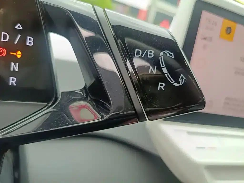 Volkswagen ID.3 2024 Outstanding Edition — миниатюра 14