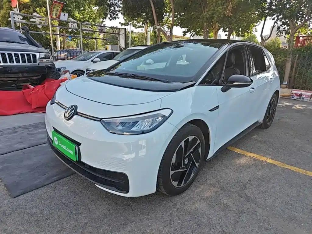 Volkswagen ID.3 2023 Upgraded Pure Smart Edition — миниатюра 2