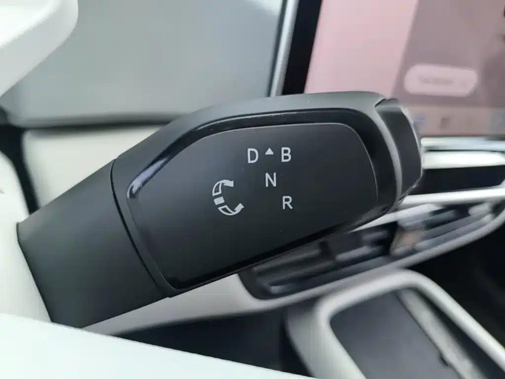 Volkswagen ID.3 2025 Facelift Smart Edition — миниатюра 14