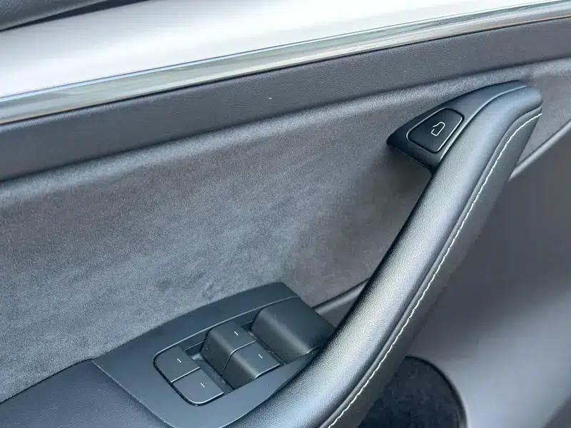 Model Y 2022 Rear-Wheel Drive — миниатюра 27