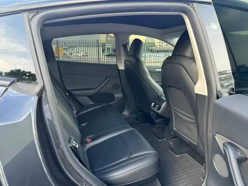 Model Y 2024 Long Range All-Wheel Drive — миниатюра 16