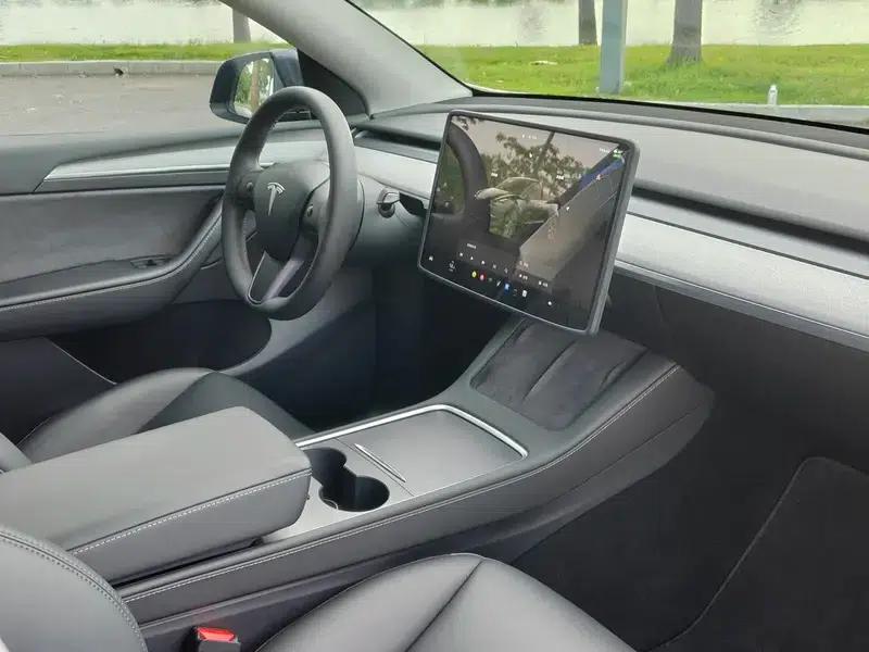 Model Y 2024 Rear-Wheel Drive — миниатюра 14