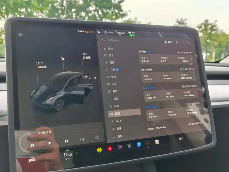 Model Y 2024 Rear-Wheel Drive — миниатюра 10