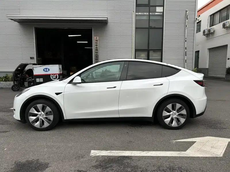 Model Y 2022 Facelift Rear-Wheel Drive Version — миниатюра 4