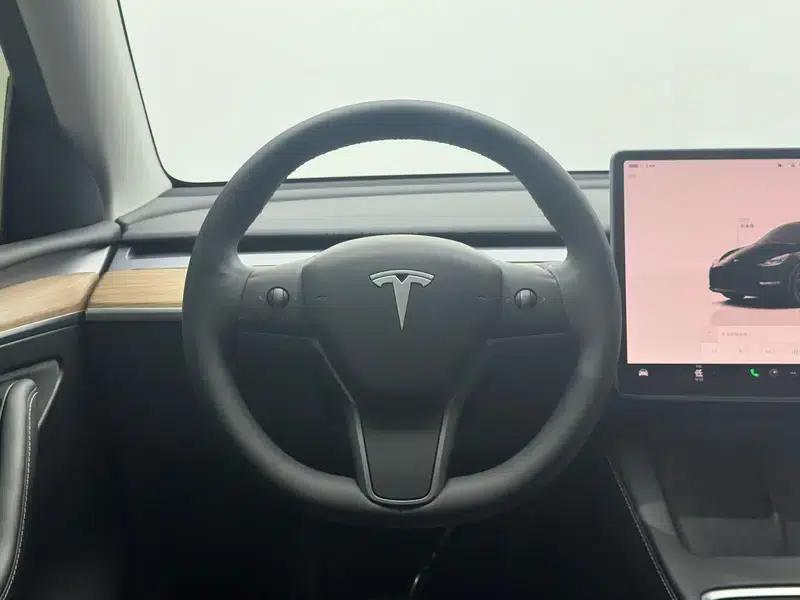 Model Y 2022 Facelift Rear-Wheel Drive Version — миниатюра 16
