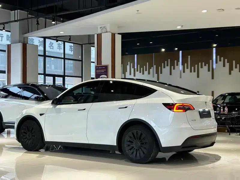 Model Y 2022 Facelift Rear-Wheel Drive Version — миниатюра 4