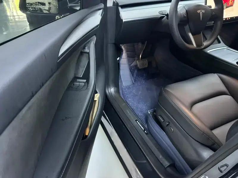 Model Y 2024 Rear-Wheel Drive — миниатюра 16