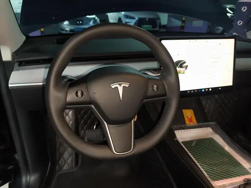 Model Y 2024 Rear-Wheel Drive — миниатюра 11
