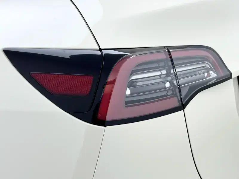 Model Y 2021 Standard Range Rear-Wheel Drive — миниатюра 13